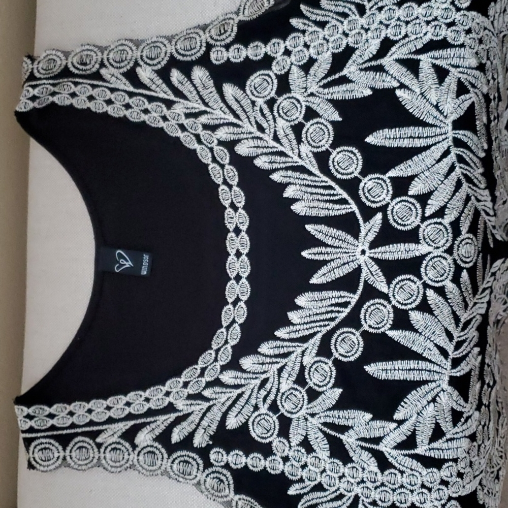 Windsor Embroidered Top - Picture 4 of 5